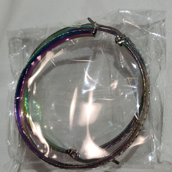 NIB HOOP EARRINGS - Picture 7 of 7